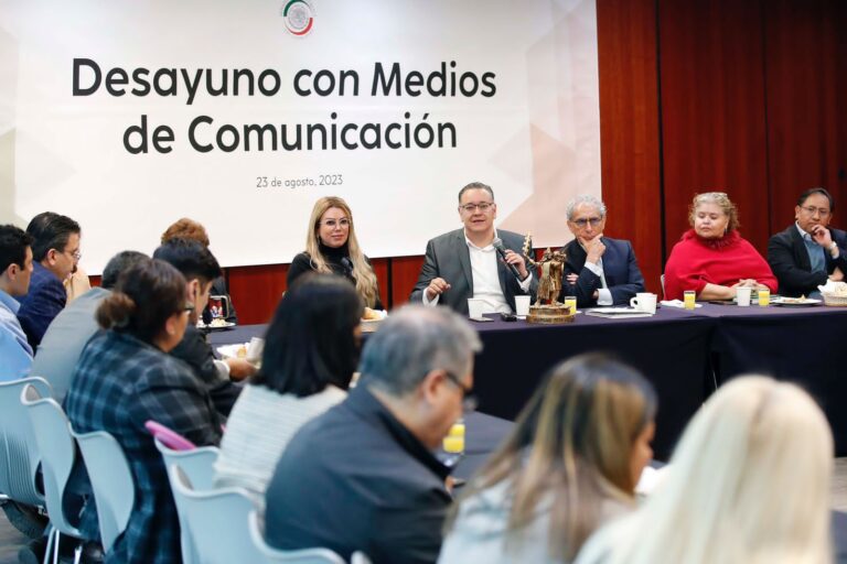 Versión estenográfica del mensaje del senador Gabriel García Hernández, del Grupo Parlamentario de Morena en el Senado de la República, en el desayuno con Medios de Comunicación.