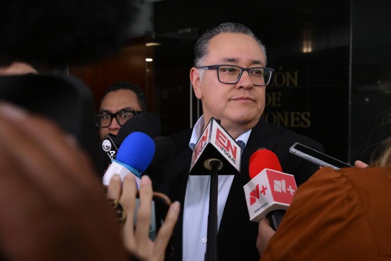“Dejó un balance de 10 millones de afiliados preparados para defender la patria”: Gabriel García Hernández  defiende la salida de AMLB de la dirigencia de Morena.
