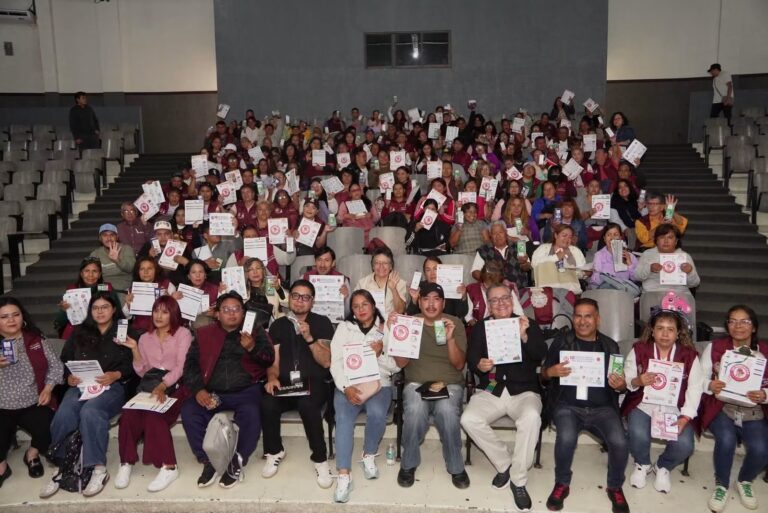 Gabriel García realiza la capacitación del programa “Ahorro de agua en tu casa” en Naucalpan